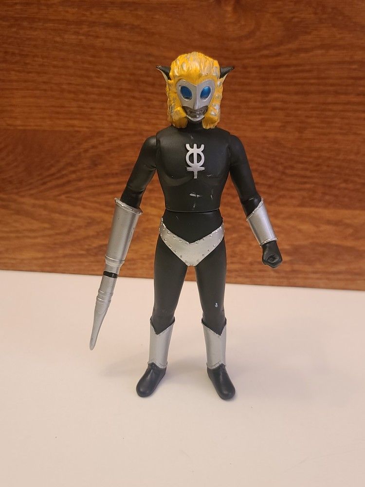 Bandai 2003 ALIEN MAGMA Ultraman Series KAIJU Monster