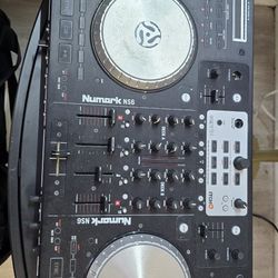 Dj Table Numark NS6
