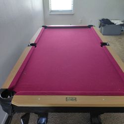 8 Foot Pool Table 