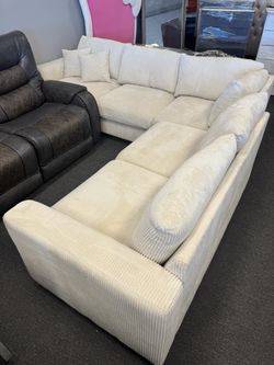 New Creme Sectional Sofa — Easy Financing Available ✨