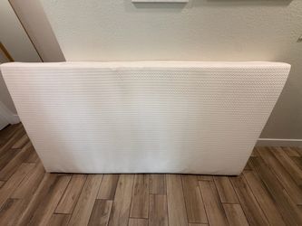 Twin mattress