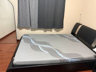 Bed Size Full ( MATTRESS NOT INCLUDED)