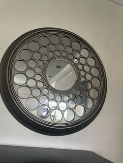 Round Mirror