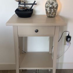 Tan Side/end Table 