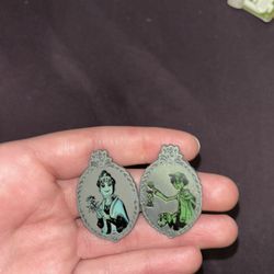 Disney Haunted Mansion Glow In The Dark Portrait Pins! 2 Out Of 4.