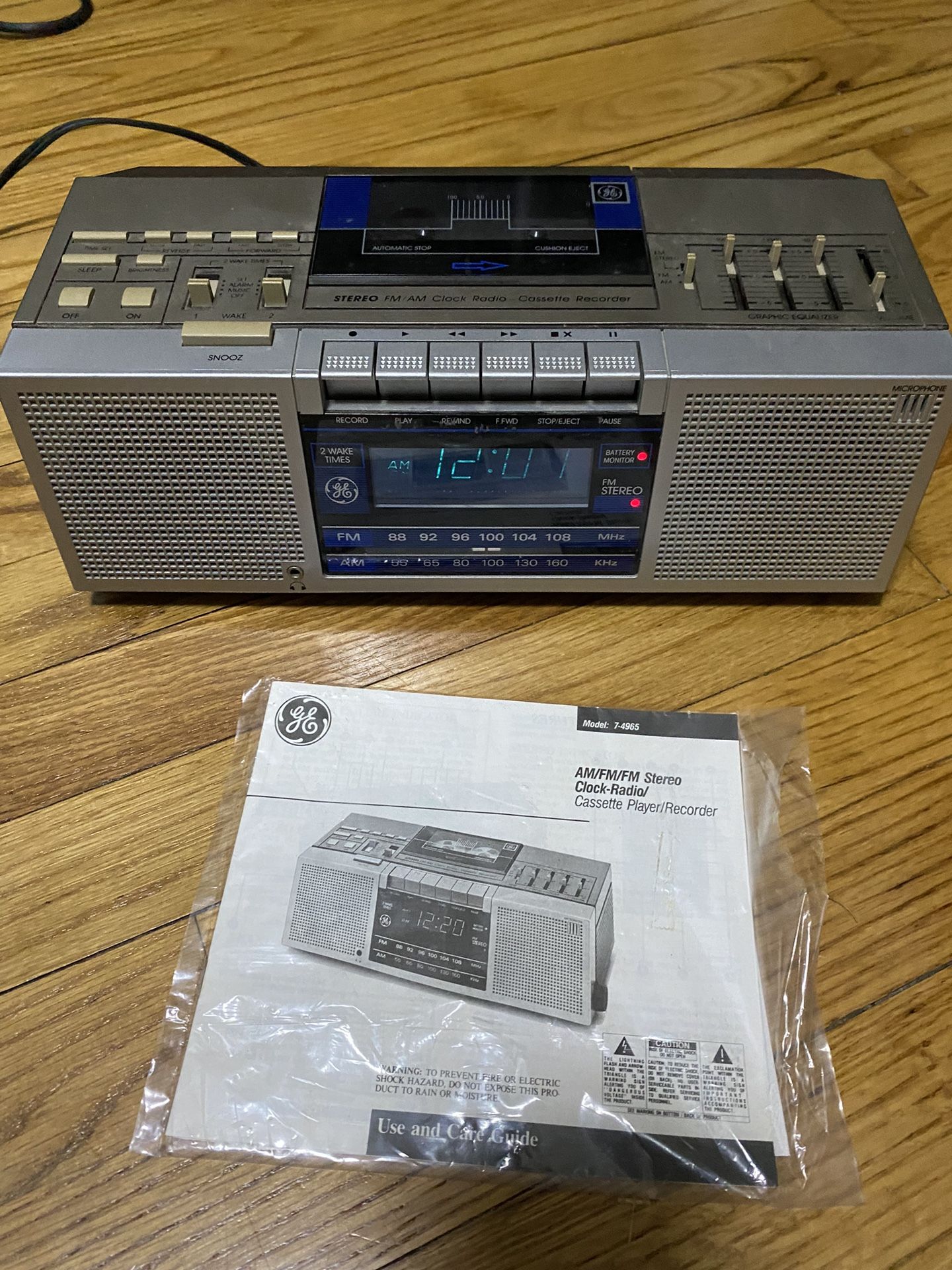 GE General Electric Model 7-4965 Stereo FM/AM/Clock Radio Cassette Recorder