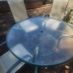 Patio Table With 3 Chairs 