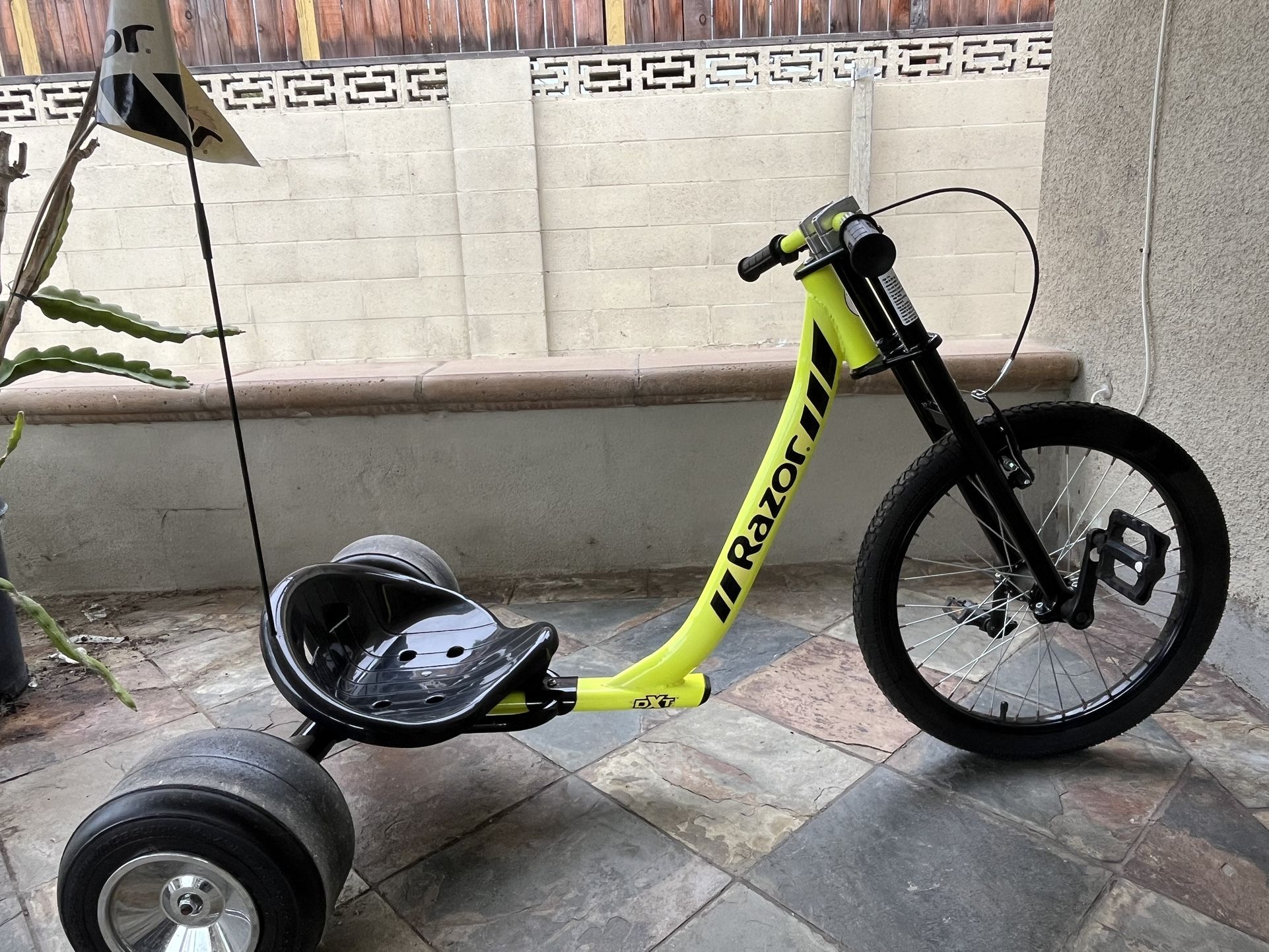 Razor DXT Drift Trike Yellow Bike