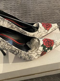 Anne Michelle   Size 8 