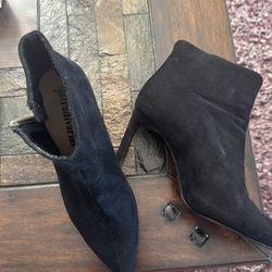 Suede Black booty size 38