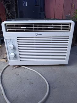 Window air conditioner