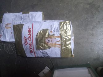 Royal Canin English Bulldog Dry Dog Food Adult