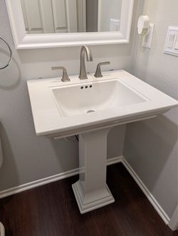Bathroom vanity’s