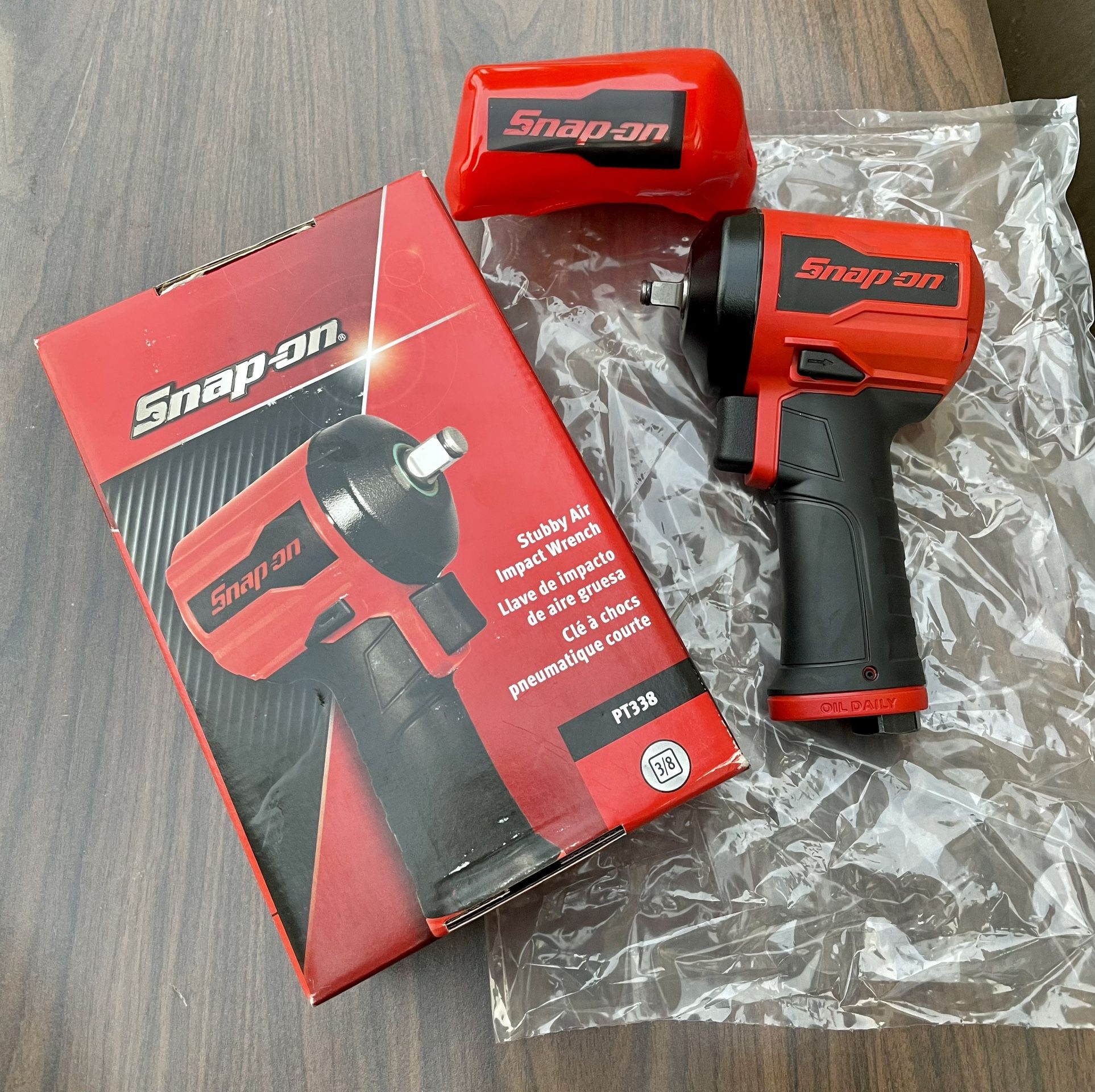 Snap On 3/8 Drive Stubby Air Impact Wrench (((( $350 )))) ️New In 