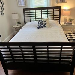 Bedroom Set For Sale 