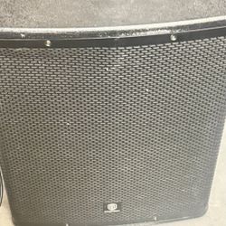 18" Dj / Pa. Powered Subwoofer 
