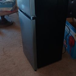 Mini Refrigerator With Built Freezer 