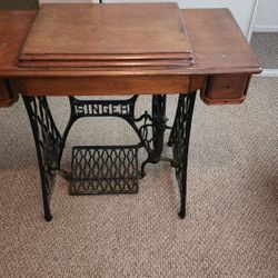 Antique Singer Sewing Table 