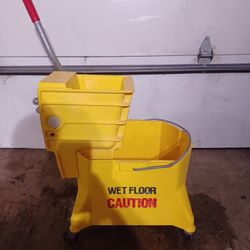 Mop Bucket and Wringer, 5 Gallon, Continental 