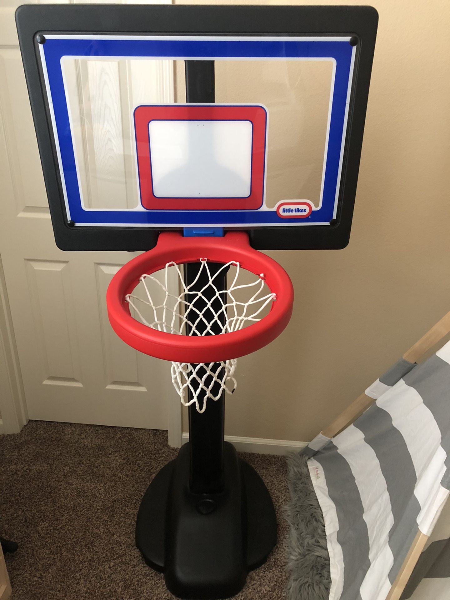 Little Tikes basketball hoop