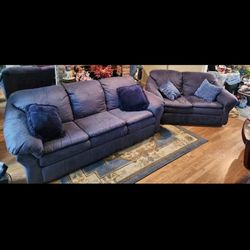 Blue COUCHES
