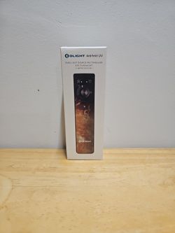 Olight Arkfeld UV