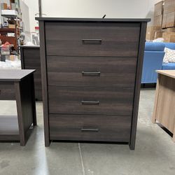 New 4 Drawer Dresser Bedroom Chest Of Drawers Espresso Dark Brown Wood Natural Oak White Discount Furniture Big Warehouse Sale   Brand new in box. 32"