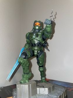 Master Chief statue