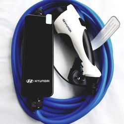 Hyundai 91670-K4020 loniq Kona Niro Santa Fe Electric Car EV Plugin Charger