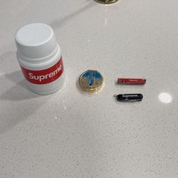 Supreme Accessories And Pocket Knives