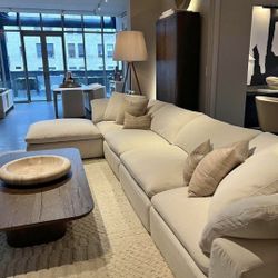 BRAND NEW CREAM MODULAR SECTIONAL SAME DAY DELIVERY 