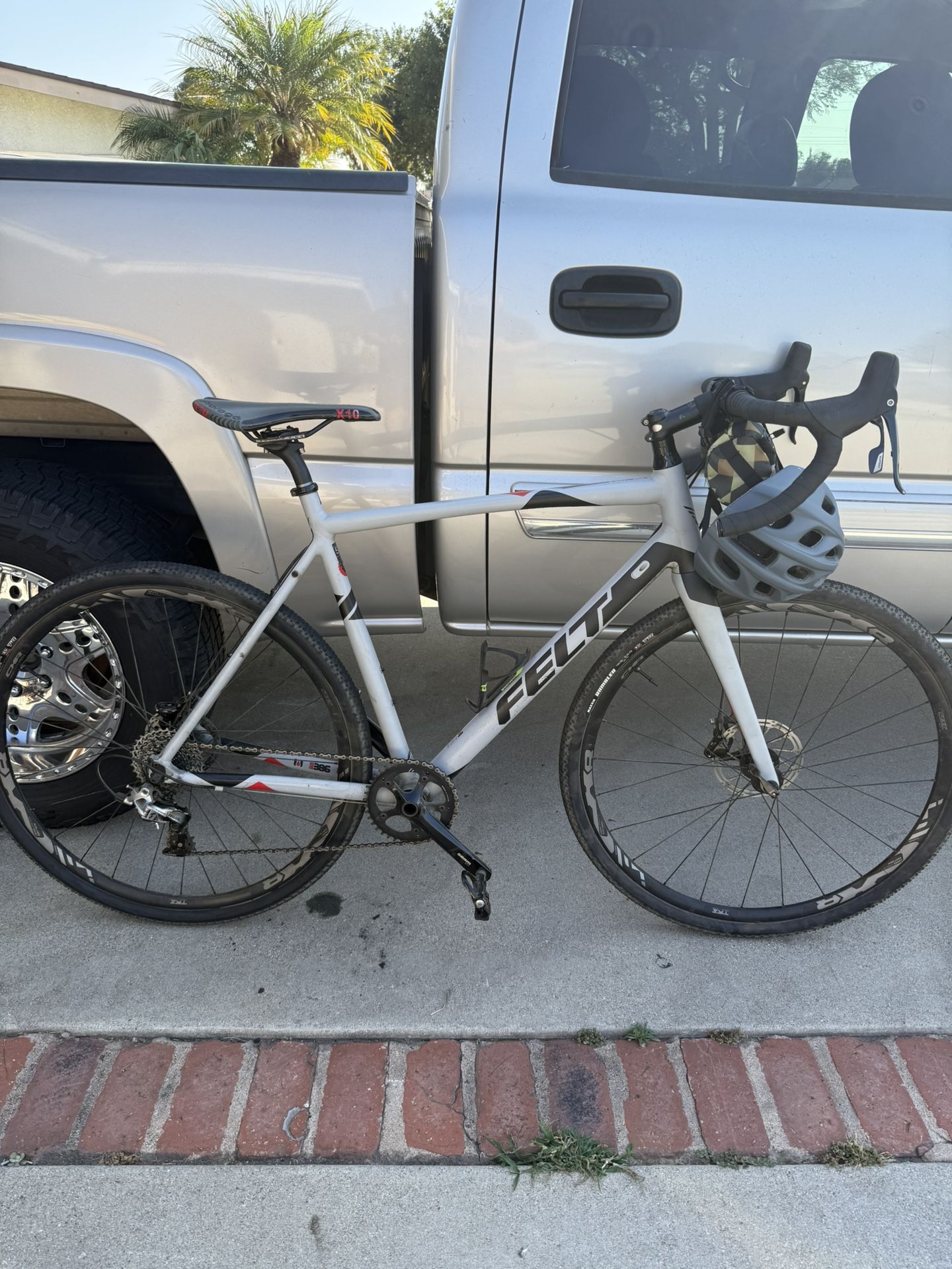Felt Gravel Bike