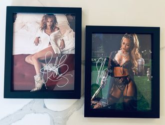 Jennifer Lopez lot of 2 signed and framed 8x10 photos with COA’s