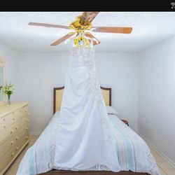 Wedding dress