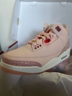 Women’s Air Jordan 3 Retro VDay 6.5