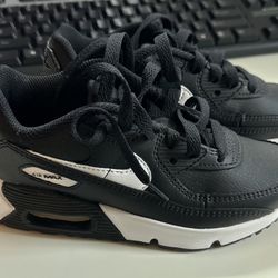 Brand New Nike Youth Sneakers