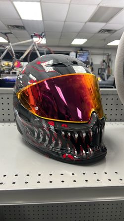 Motorcycle helmet