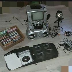 Karaoke Machine, 103 Karaoke Cds, Microphone & Cords