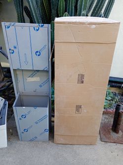 Stainless steel towel and trash bin (2 units)