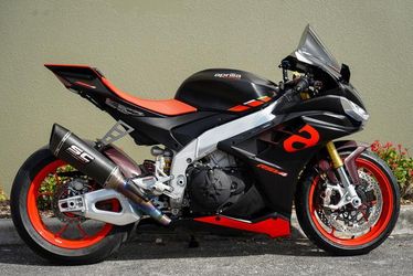 2023 Aprilia Rsv4 1100