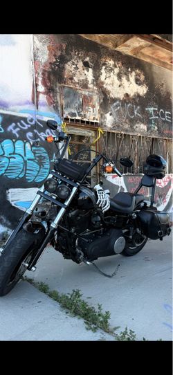 Seat off a 2015 Dyna, fat bob
