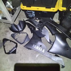 Yamaha R6 parts Fairings Assorted