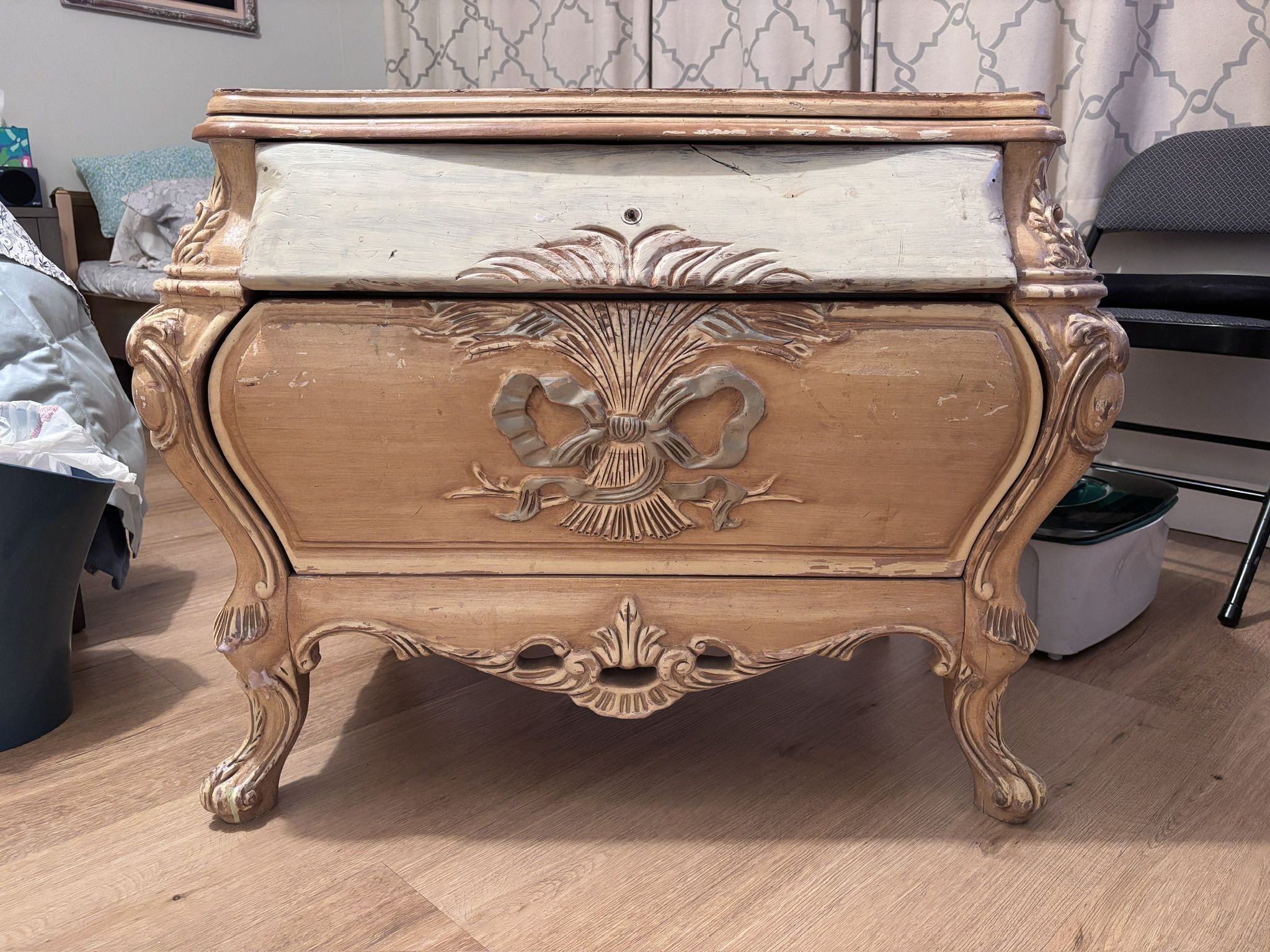 French Carved Large Bombay Serpentine Nightstands Bedside End Table