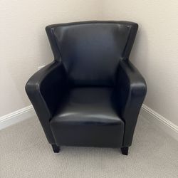 Beautiful black Leather Chair 