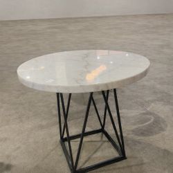 Modern Round Marble Dining Table – $150 (Free Delivery)