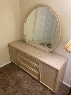 8 Pieces Bedroom Set