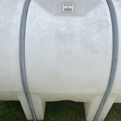 525 Gallon Water Tank