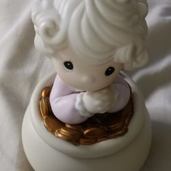 1994 Precious Moments Symbol of Membership "You're The End Of My Rainbow" $20