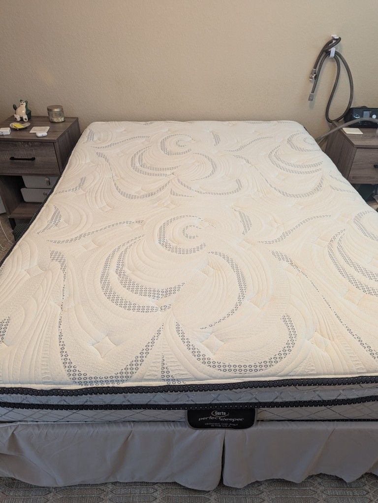 Serta Perfect Sleeper Queen Size Mattress