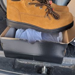 Men New Work Boots Size 13
